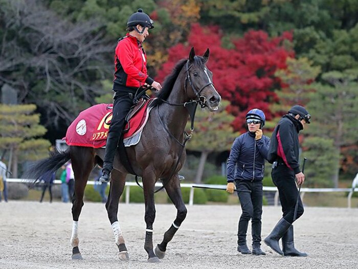 阪神JFの2強は好対照な別タイプ。リアアメリアとウーマンズハート。＜Number Web＞ photograph by Yuji Takahashi