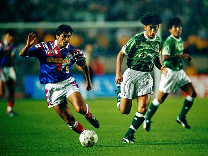 <J開幕20年、名実況が紡いだ歴史> アナウンサー山本浩の回想 「日本サッカー、幼年期の終わり」<Number Web> photograph by Naoya Sanuki
