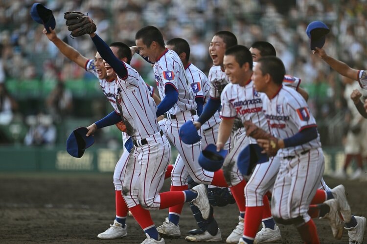 監督不在の野球部”が17年で甲子園準V…下関国際・坂原監督の「弱者が