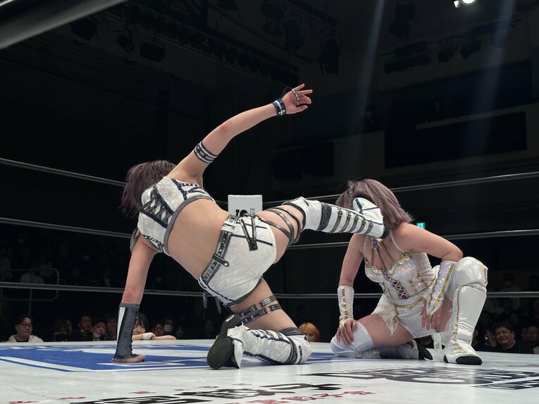 安納サオリvs中野たむ　©Norihiro Hashimoto