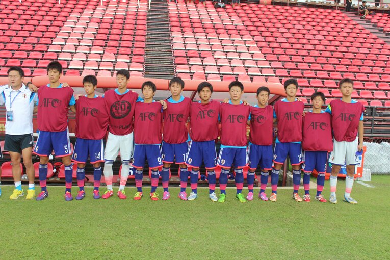 高2の冨安健洋（左から2番目）　©︎Takahito Ando