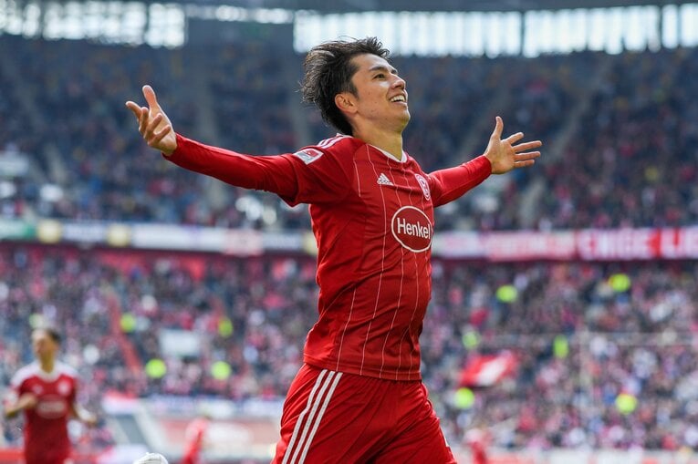 富永氏はサッカー日本代表MF田中碧ら多くの選手たちの移籍を実現させてきた　©︎Getty Images