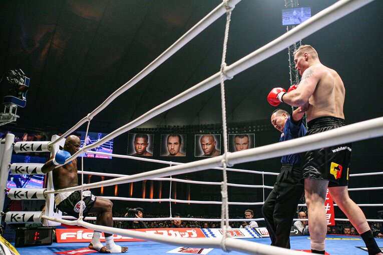 K-1 WORLD GP 2006でセーム・シュルトに敗北したホースト