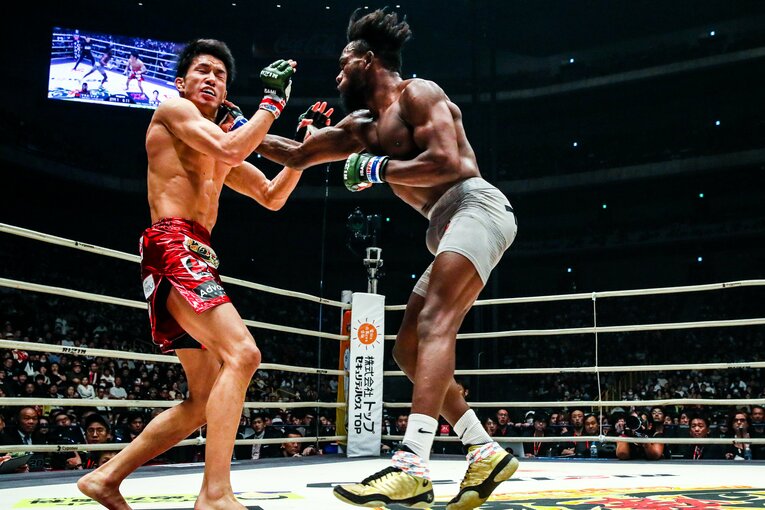 朝倉海は過去に判定で勝利しているマネル・ケイプとバンタム級王座をかけて対戦　©RIZIN FF Susumu Nagao