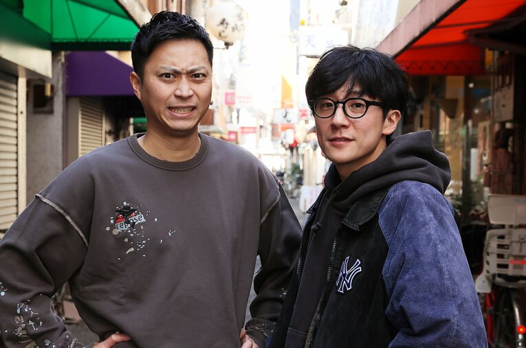 昨年が結成15年、M-1ラストイヤーだったヘンダーソン。子安裕樹（写真左）と中村フー ／ photograph by Shigeki Yamamoto