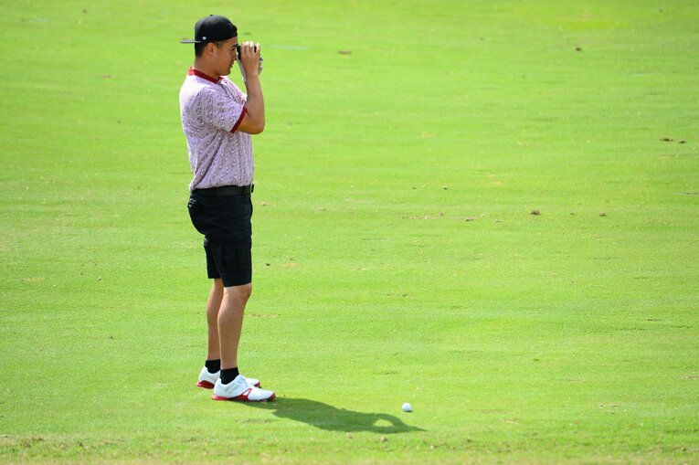 ゴルフ中の田中将大　©Naoya Sanuki