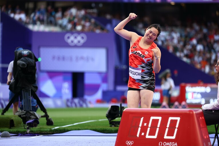 投擲を終えて笑顔の北口榛花　©Ryosuke Menju/JMPA