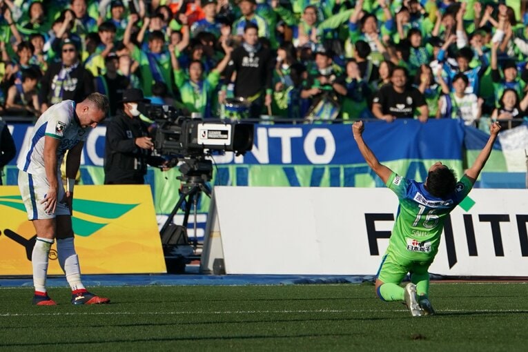 2019年12月、徳島ヴォルティスとのプレーオフで命からがら残留を果たした　©Hiroki Watanabe/Getty Images