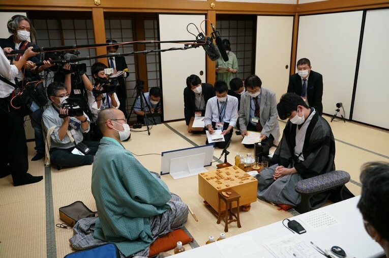 渡辺明vs.藤井聡太（代表撮影）／棋聖戦第4局 ／ photograph by 日本将棋連盟