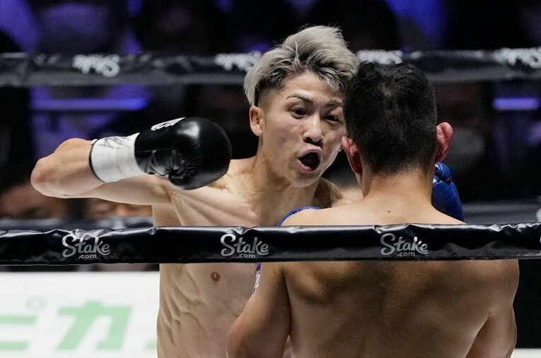 世界が注目する一戦で、これ以上ないKO劇を見せた井上尚弥。目の肥えた記者たちからも賞賛の声が相次いでいる ／ photograph by AP/AFLO