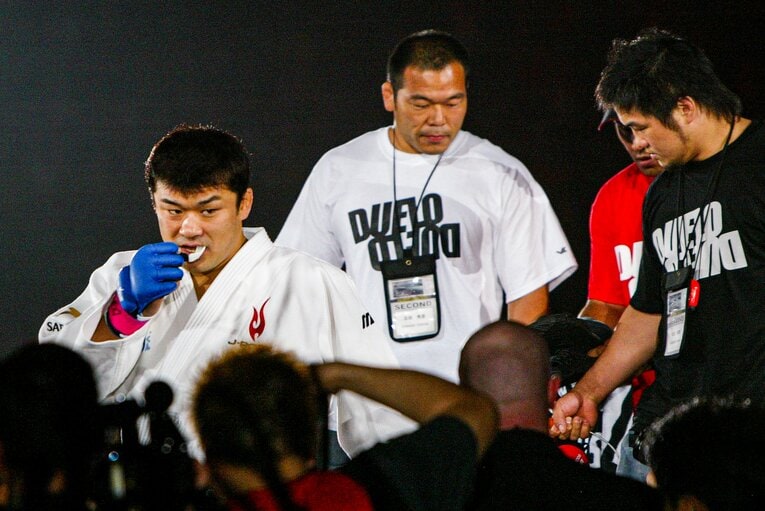 第5試合、吉田秀彦の入場。柔道金メダリストはPRIDEでも勇敢な戦いを見せた　©Susumu Nagao