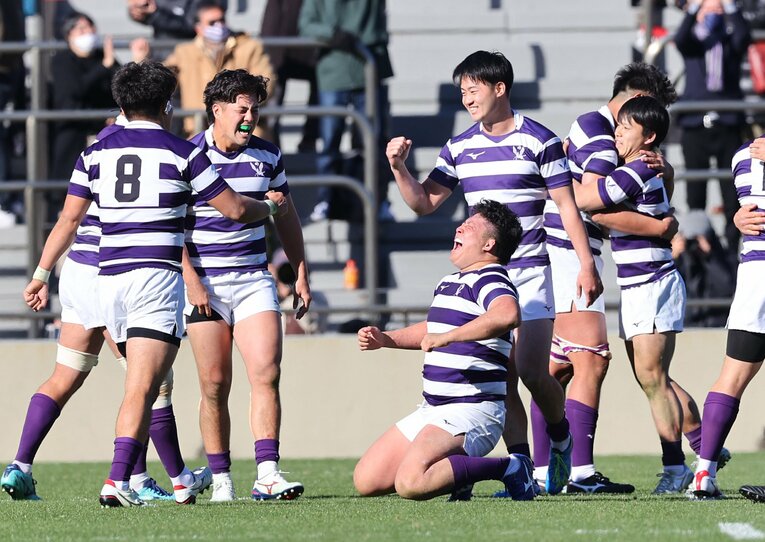 逆転勝ちで大学選手権4強入りを決めた明治　©Sankei Shimbun