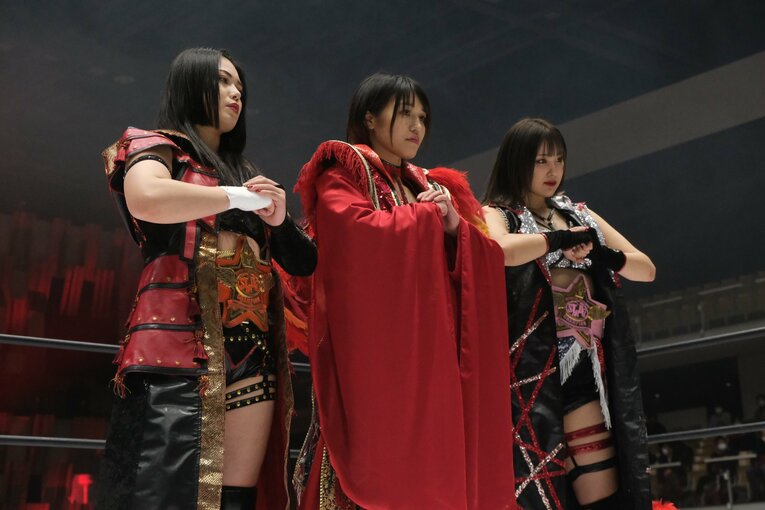 朱里とジュリア、“赤いベルト”戦を前にタッグ解散…スターダムを大きく変える「容赦なし」の対決とドンナ・デル・モンド結成秘話(10)