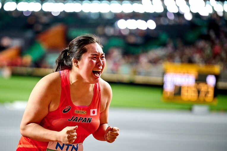 最終6投目で首位に立ち、雄叫びをあげる北口　©︎Getty Images