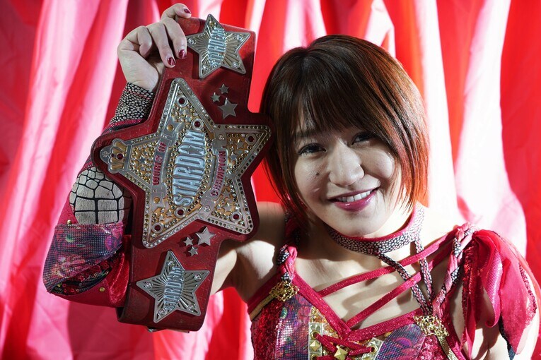 「あんな弱い奴に何ができる、とバカにされ…」デビューから15年、スターダム王者・朱里が女子プロレス大賞に輝くまで《特別グラビア》(19)