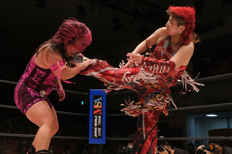 彩羽匠「見とけよ、スターダム」 マーベラスと仙女、“女子プロレスの本流”を継承する者は？ 長与千種も賞賛した“最高の試合”(40)