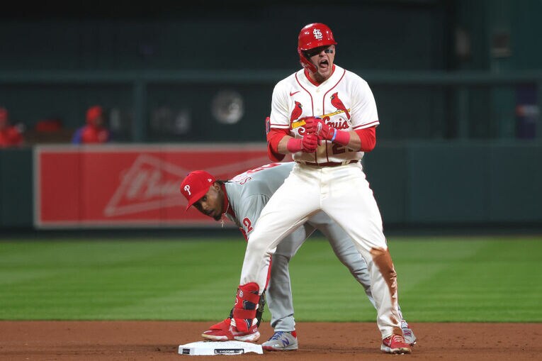 カージナルスでの「ペッパーグラインダー」。スネにはきっちりと土が　©Getty Images