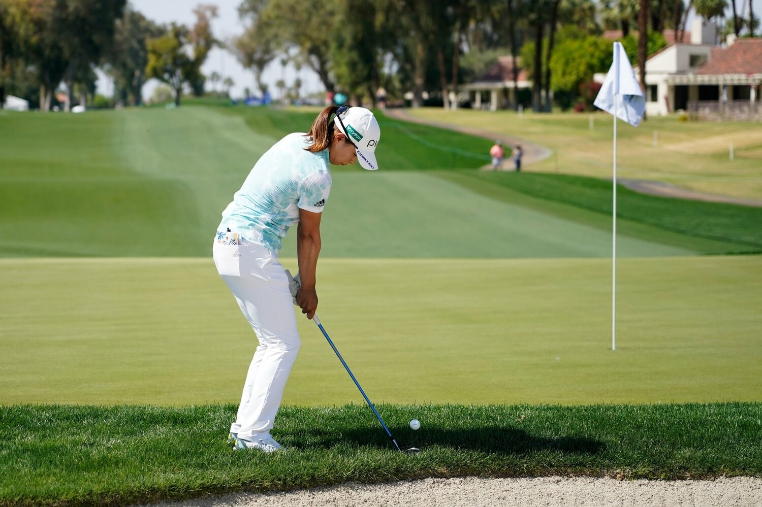 3日目2番でチップインバーディを決める渋野 ©︎Shizuka Minami
