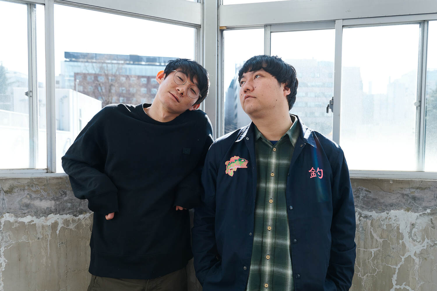 結成13年、2年連続での決勝進出を果たしたロングコートダディ。堂前透（ネタ作り担当、写真左）と兎。吉本興業所属