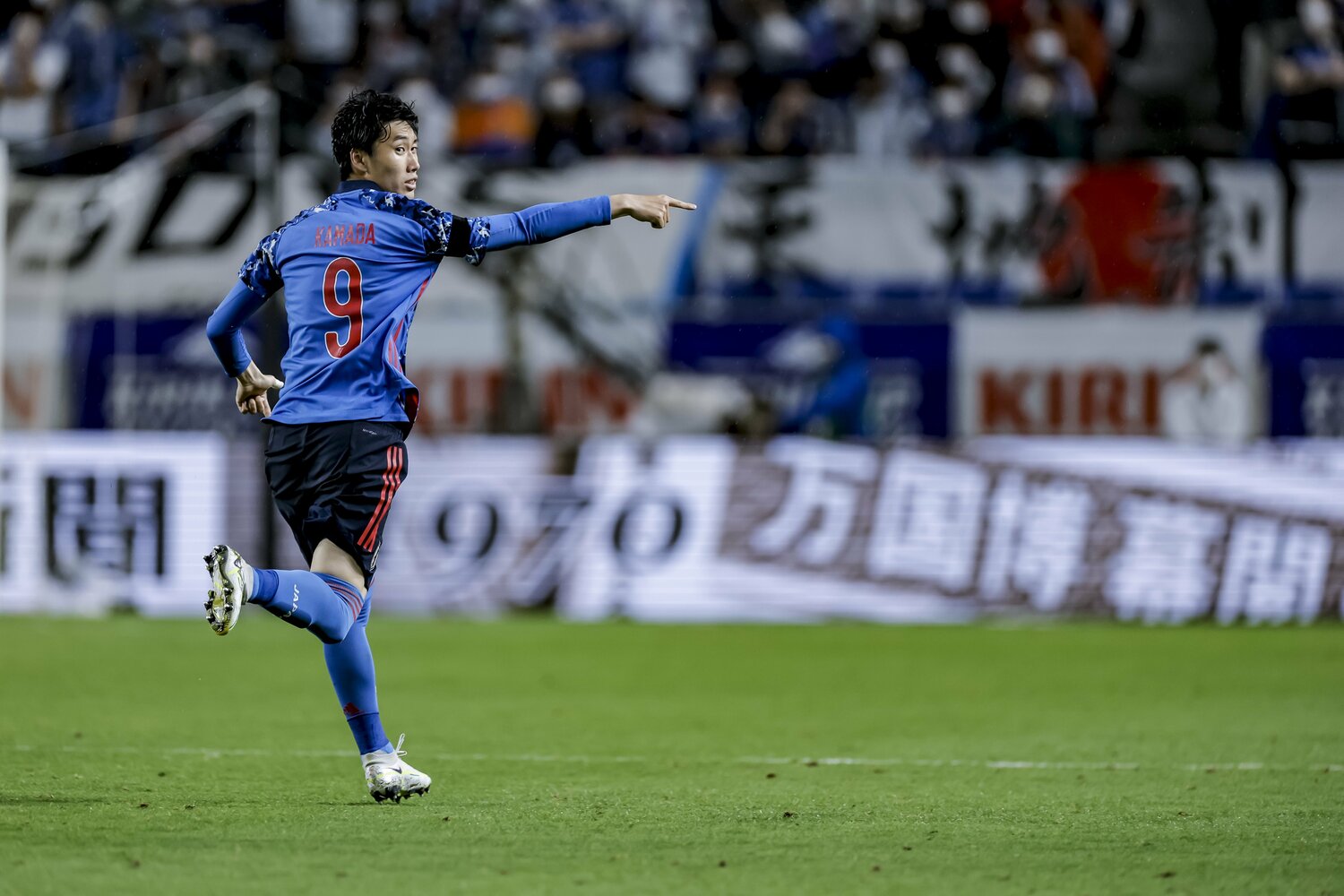 鎌田大地のインサイドハーフ起用は定着するか　©Kiichi Matsumoto/JMPA