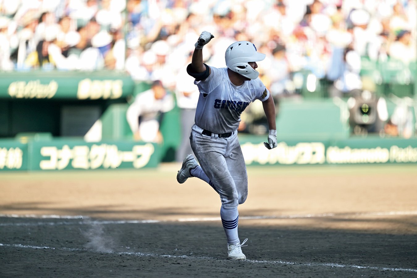 ベスト4入りを決める殊勲打を放った坂口 Hideki Sugiyama