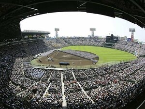 栗山監督が甲子園で過ごした夏休み。「原点」を見つめて、いざ終盤戦へ。