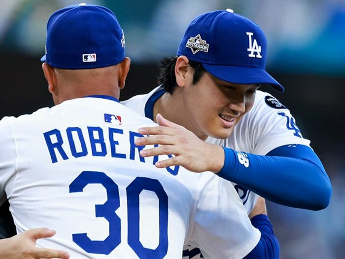 ドジャース裏話「このままではWSで勝てない」“不調説”の大谷翔平にロバーツ監督が苦言…じつは「日本ハム時代の栗山監督もそうだった」＜Number Web＞ photograph by Nicole Vasquez/Getty Images