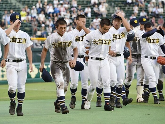 甲子園を“日常感”で戦った大曲工。日頃の練習を出し切った満面の笑顔。<Number Web> photograph by Kyodo News