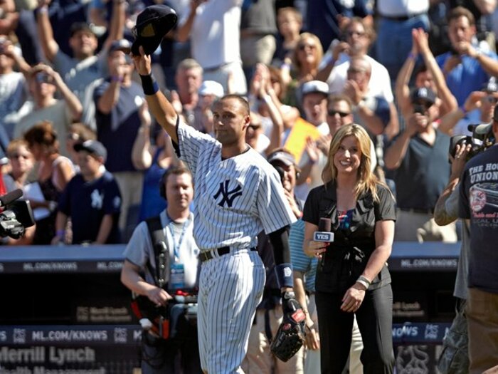 ジーターと3000本安打。～大記録達成で想うイチローの価値～＜Number Web＞ photograph by Sports Illustrated/Getty Images 