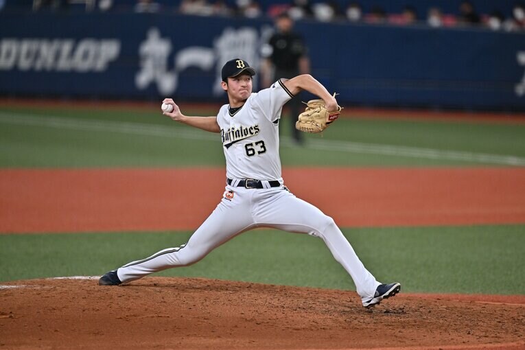 2021年に一軍デビューを果たした山崎颯一郎。22年はセットアッパーとして日本一に貢献した　©︎Hideki Sugiyama