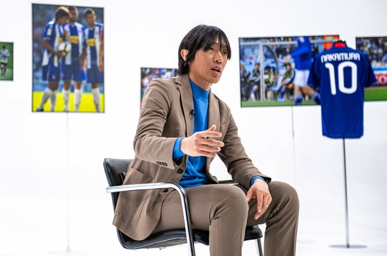 サッカー日本代表の10番、ファンタジスタとして世界を魅了した中村俊輔がNumberTVで自らの「挫折地点」を明かした ／ photograph by Takuya Sugiyama