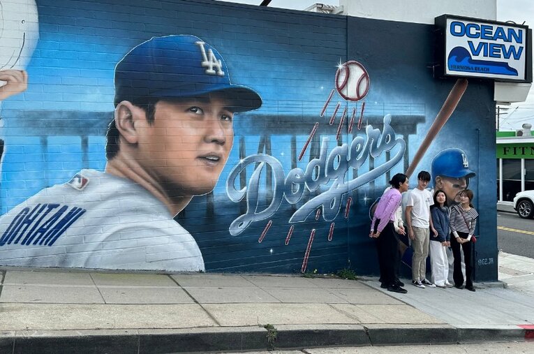 ハーモッサビーチに描かれたドジャース大谷翔平の壁画 ／ photograph by Koji Sasada