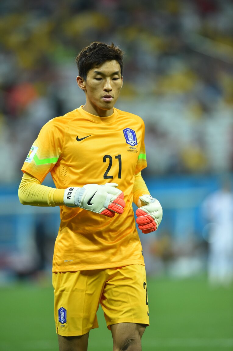 2014年のブラジルW杯でチョン・ソンリョンとポジションを争ったキム・スンギュ（現・柏レイソル）　©JMPA