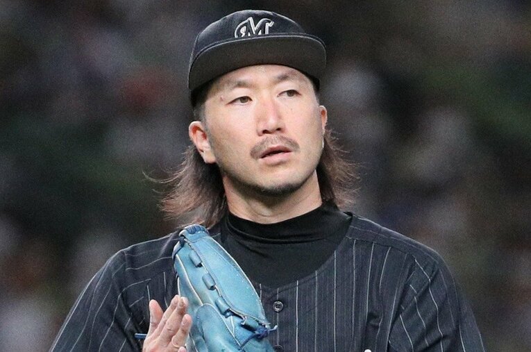 2013年にドラフト1位でロッテに入団した石川。今年10月に戦力外通告→育成再契約を経て球団に残ることが決まった　 ／ photograph by JIJI PRESS