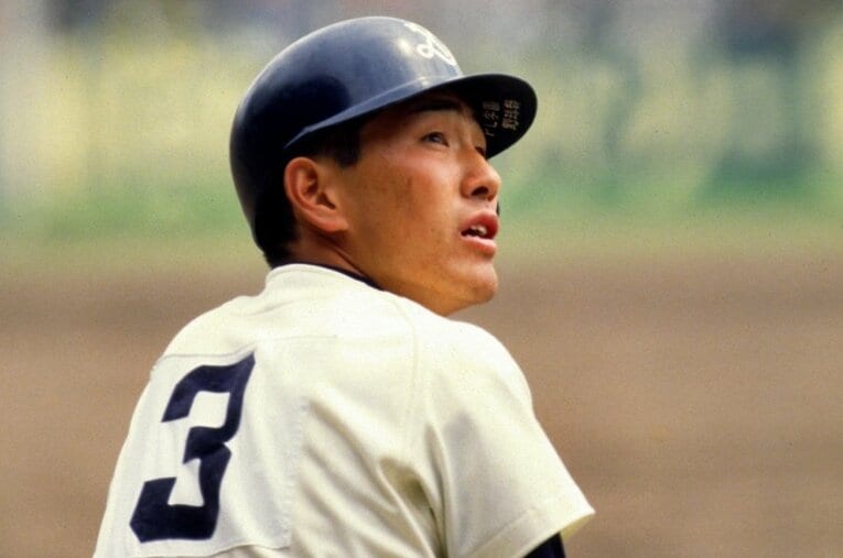 伊野商・渡辺智男に三振を喫して悔しがるPL学園・清原和博 ／ photograph by Katsuro Okazawa/AFLO