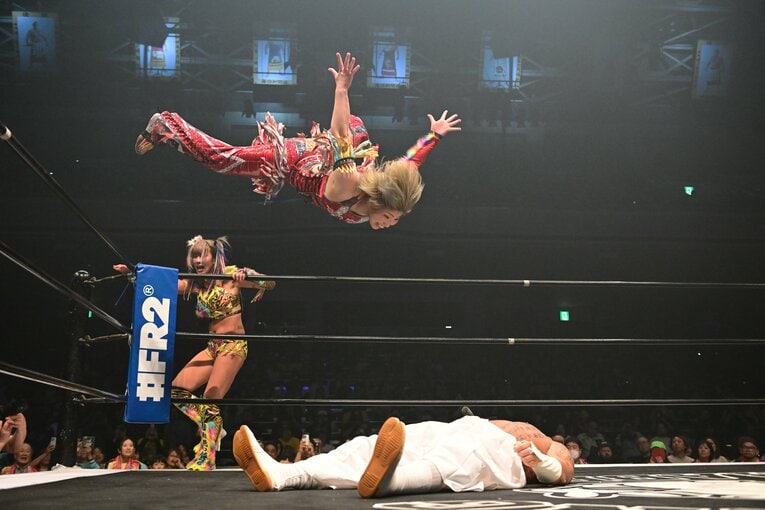 「お前、あの騒動があったのによく来たな」“今のプロレス批判”で炎上した前田日明に、ウナギ・サヤカがモノ申した真意「ぶん殴られようが…」(55)