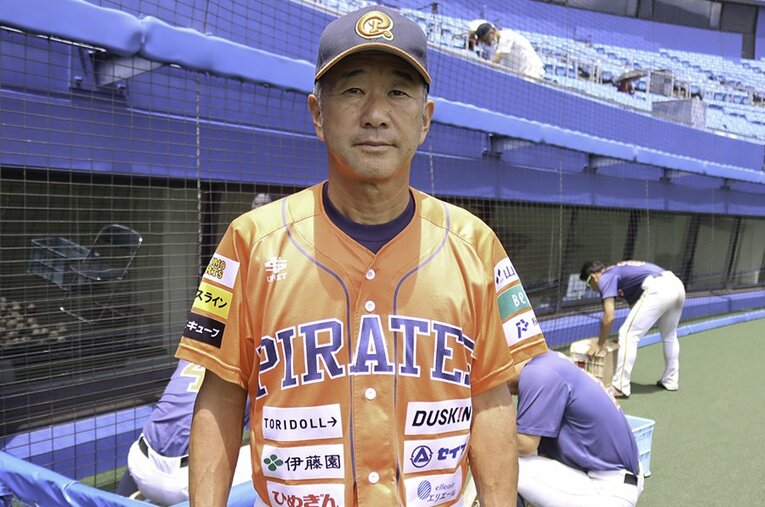 かつて阪急ブレーブスの主力として活躍した弓岡敬二郎氏は今、何を？ ／ photograph by Kou Hiroo