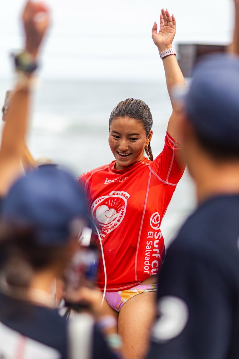 2023 Surf City El Salvador ISA World Surfing Gamesでの松田（全16枚中の7枚目）　©ISA / Jersson Barboza