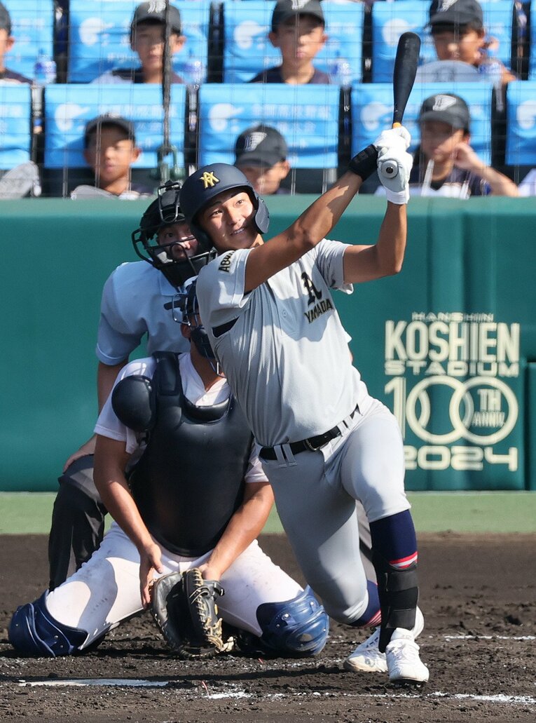 昨夏の甲子園でベスト4に入った際の青森山田の主力・蝦名も進学　©JIJI PRESS