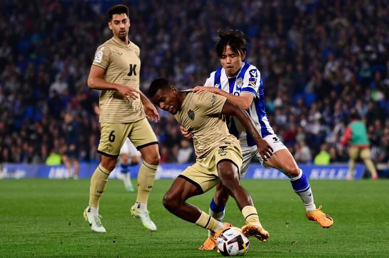 ソシエダ加入後は「強度の高い守備」を見せる場面も増えた　©AFP/JIJI PRESS