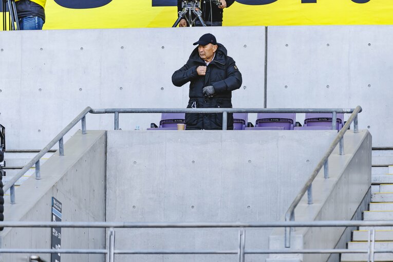 先日の“府中ダービー”を視察したエディー・ジョーンズ　©︎Kiichi Matsumoto