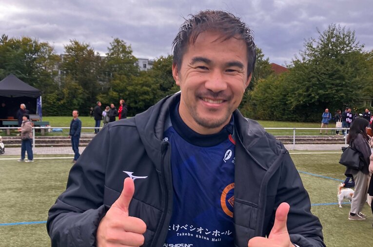 今年8月からドイツ6部・バサラマインツ監督に就任した岡崎 ／ photograph by Kichinosuke Nakano