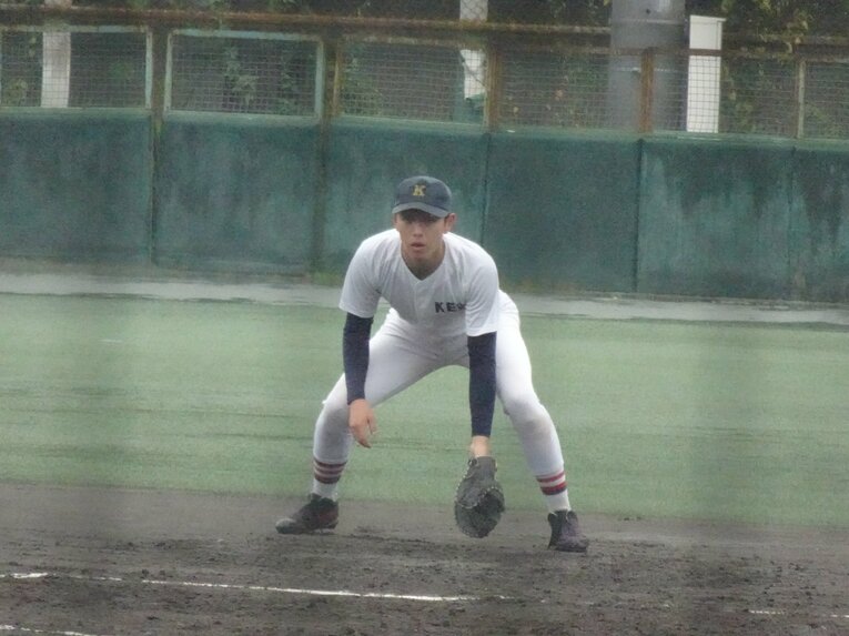 11月2日の試合で…ドラフト指名漏れの鬱憤を晴らすように正吾はグラウンドで躍動し、塁上の表情も明るく、曇天の下で目映い輝きを放っていた　©Yuji Yanagawa