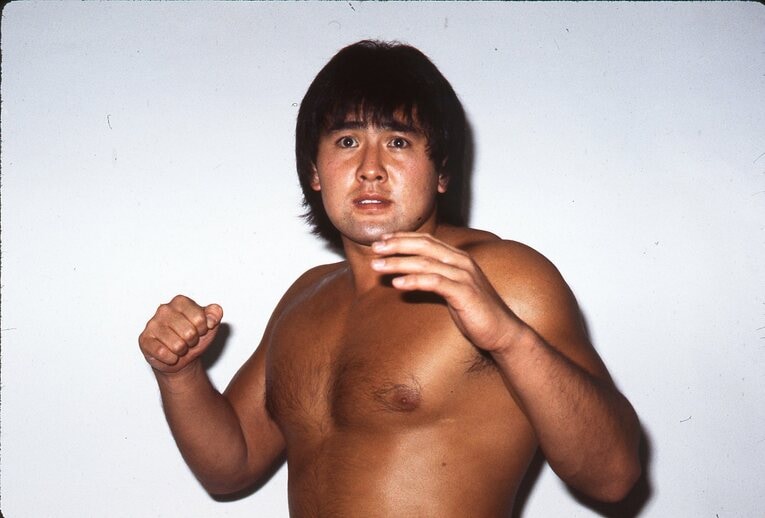 1986年、スペースローンウルフ時代の武藤敬司　©AFLO