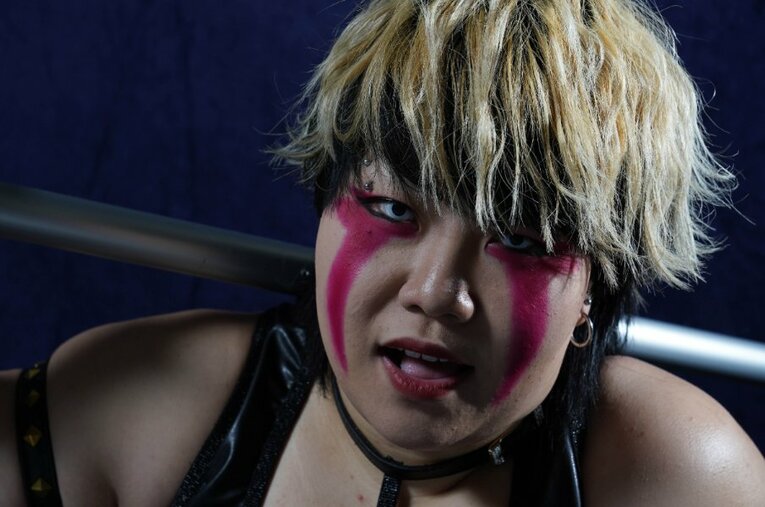 スターダムのヒール軍団「大江戸隊」を率いる刀羅ナツコ。昨年7月のタイトルマッチで故障した左ヒザも、順調に回復してきているという ／ photograph by Essei Hara