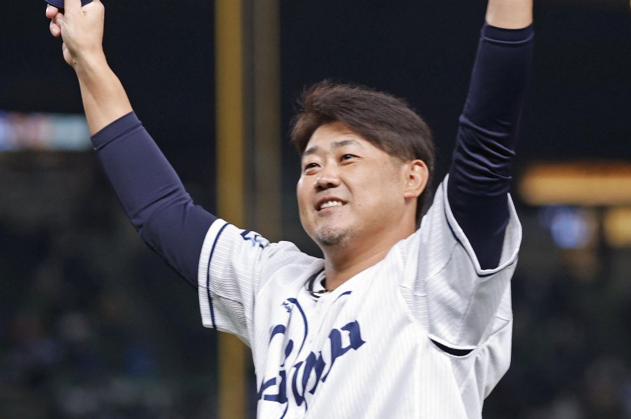 41歳松坂大輔が明かす“10年前、手術を決意した日”「イチローさんに怒られた…『バッピみたいな球投げてんじゃねーよ』って」<Number Web> photograph by KYODO