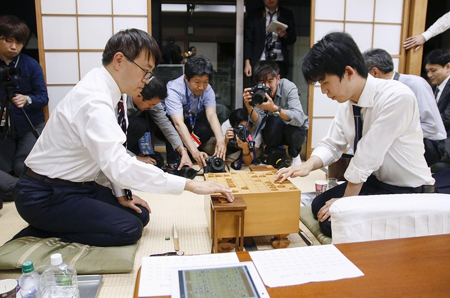 藤井フィーバーだけど「将棋会館の建て替えには恥ずかしながら資金面が…」 クラファン開始の実情を中村太地七段が正直に語る<Number Web> photograph by Kyodo News