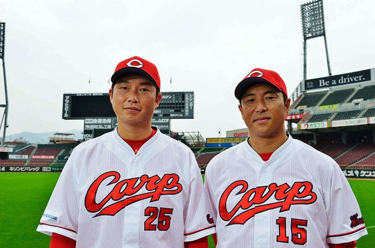 広島から去り 戻ってきた2人の男 黒田博樹と新井貴浩 涙の秘密 プロ野球 Number Web ナンバー