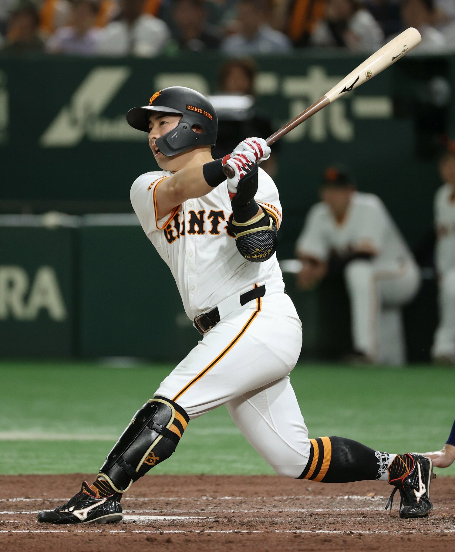 昨季は40試合出場、158打席に立ち、残した打率は.240。3本塁打のうち8月の阪神戦で放った満塁本塁打は、巨人では坂本勇人以来2人目の10代による満塁本塁打として話題になった　©JIJI PRESS