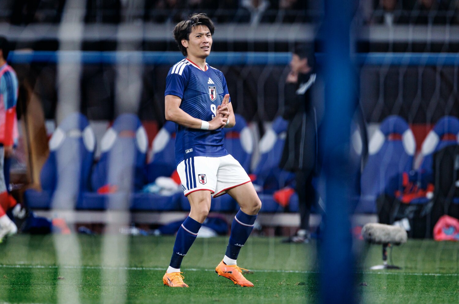 おなじみ忍者ポーズ　©Kiichi Matsumoto